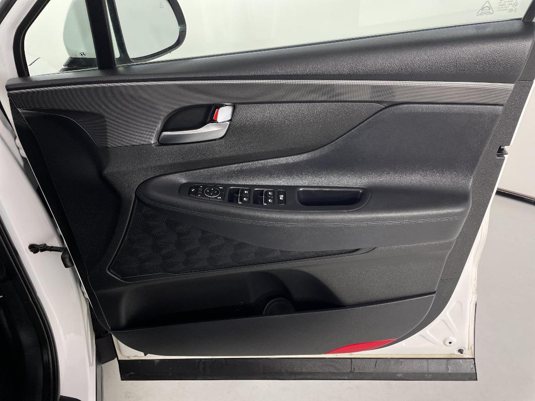 Photo '15' of Hyundai Santa FE