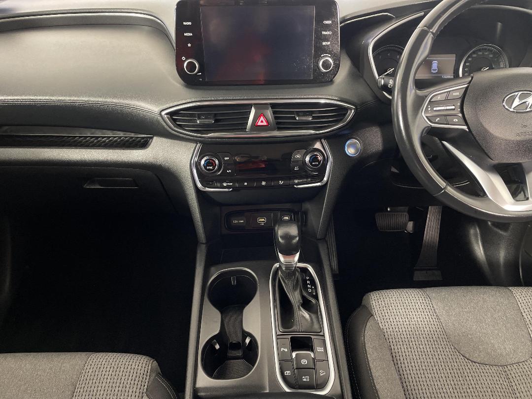 Photo '18' of Hyundai Santa FE