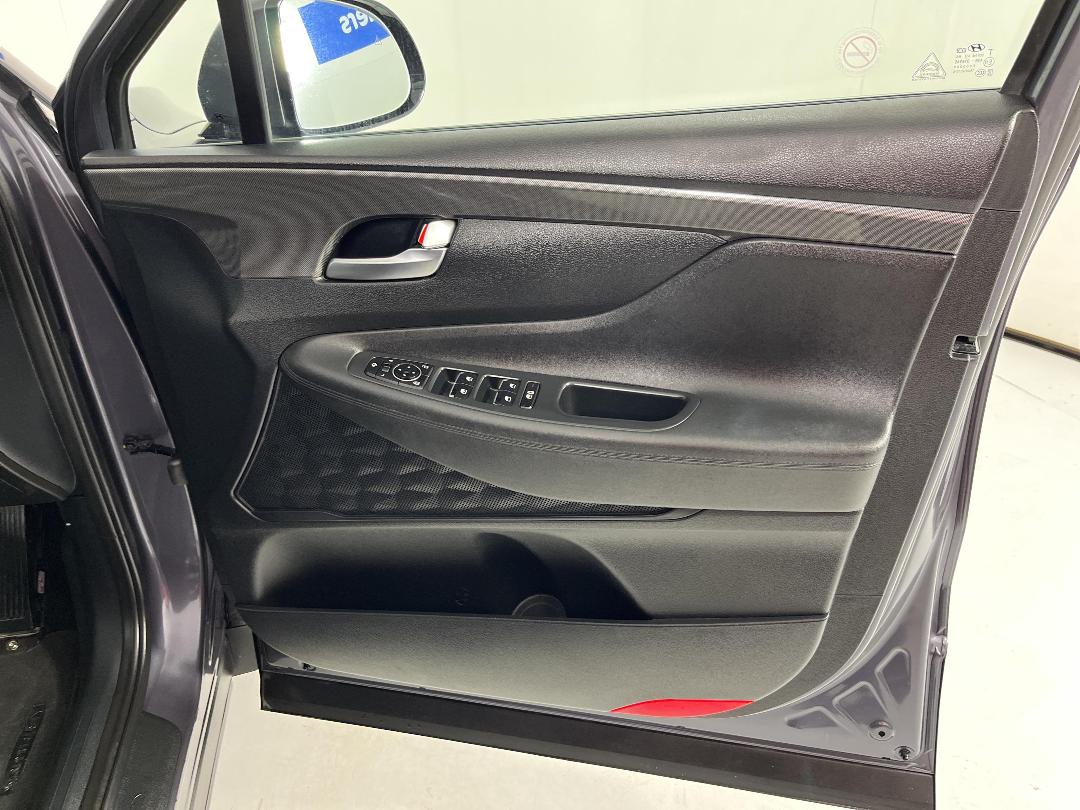 Photo '15' of Hyundai Santa FE