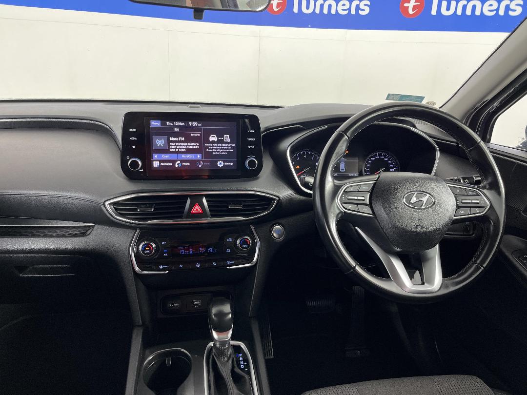 Photo '17' of Hyundai Santa FE