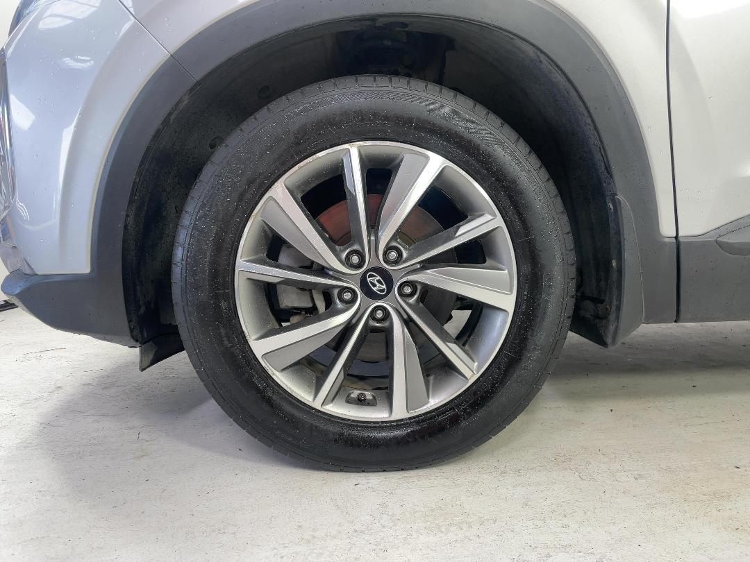 Photo '10' of Hyundai Santa FE