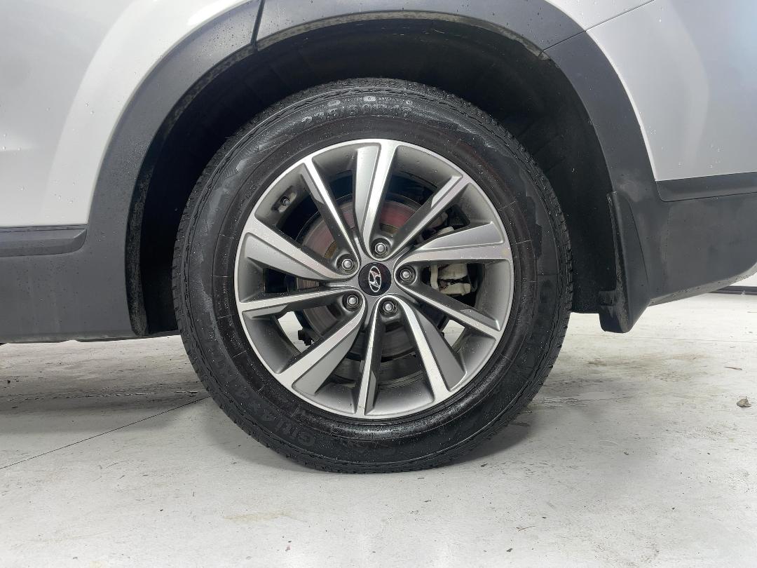 Photo '11' of Hyundai Santa FE