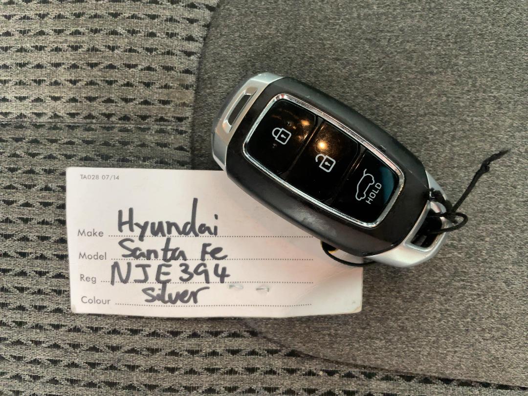 Photo '22' of Hyundai Santa FE