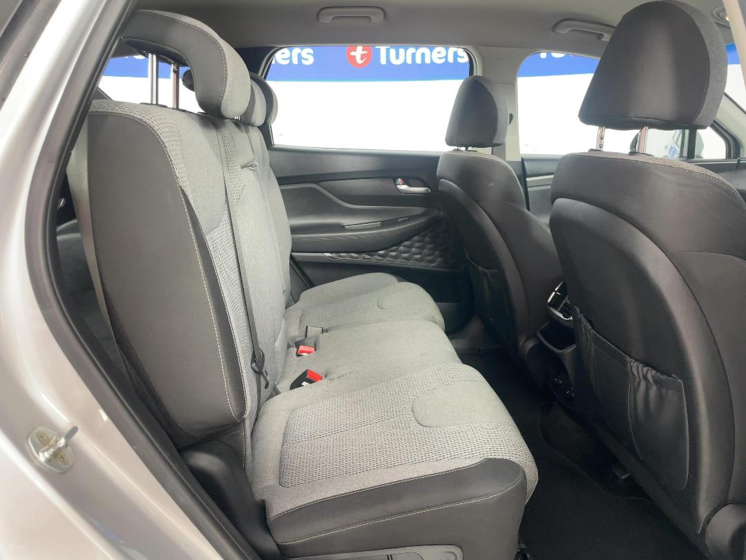 Photo '20' of Hyundai Santa FE