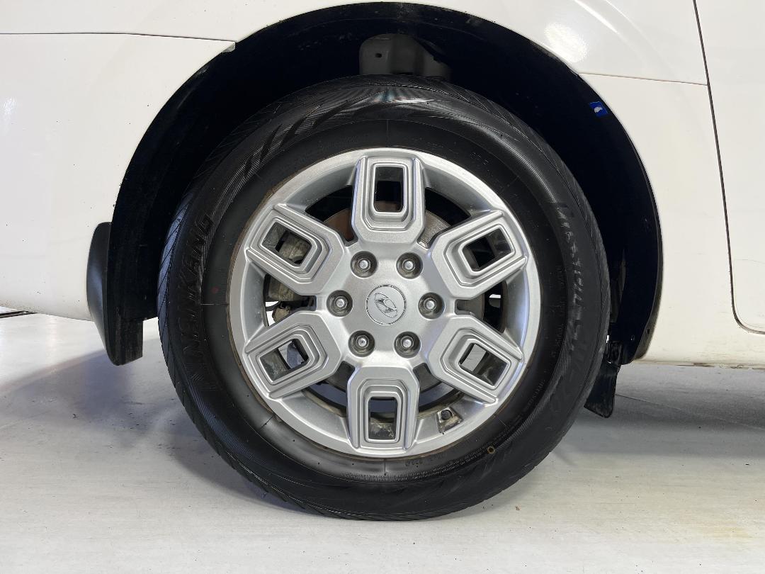 Photo '12' of Hyundai Staria Photo '12' of Hyundai Staria