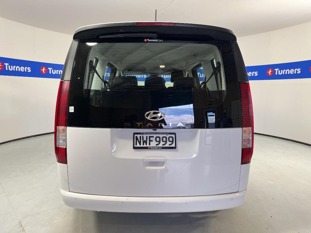 Photo '6' of Hyundai Staria Photo '6' of Hyundai Staria