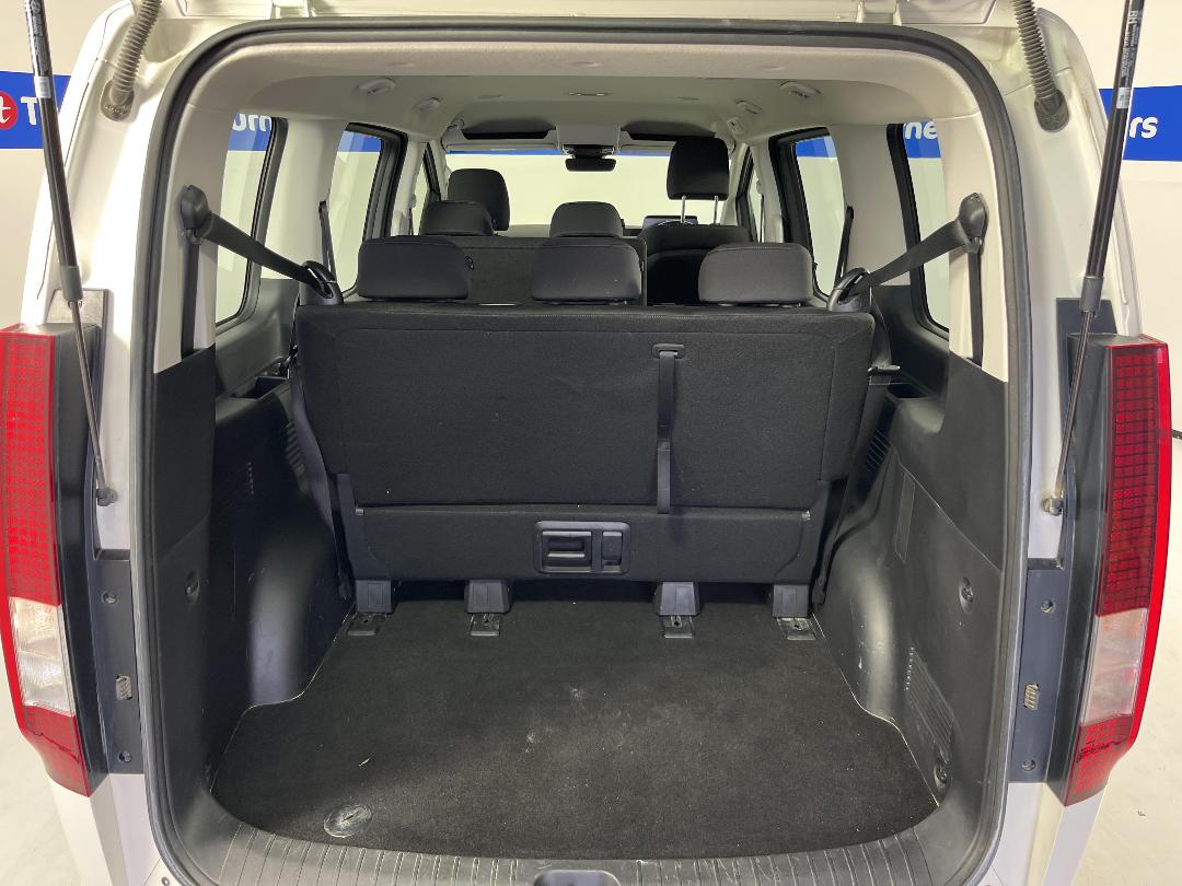 Photo '22' of Hyundai Staria Photo '22' of Hyundai Staria