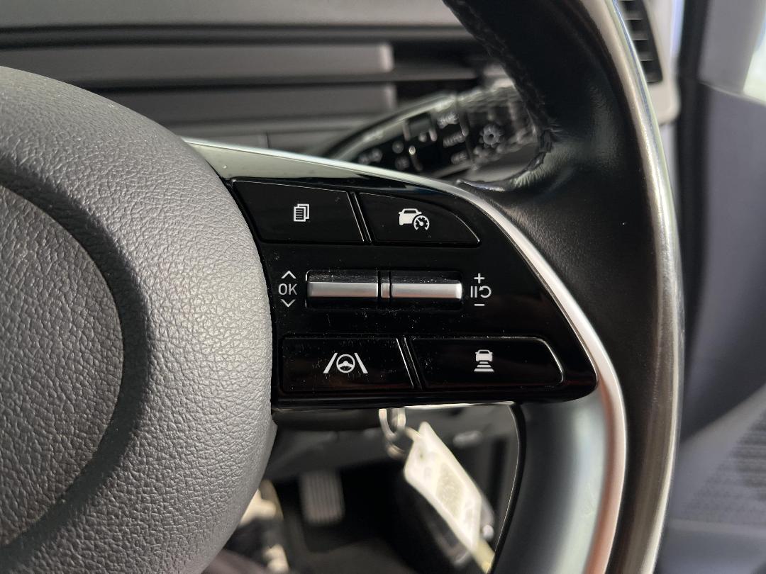 Photo '23' of Hyundai Staria Photo '23' of Hyundai Staria