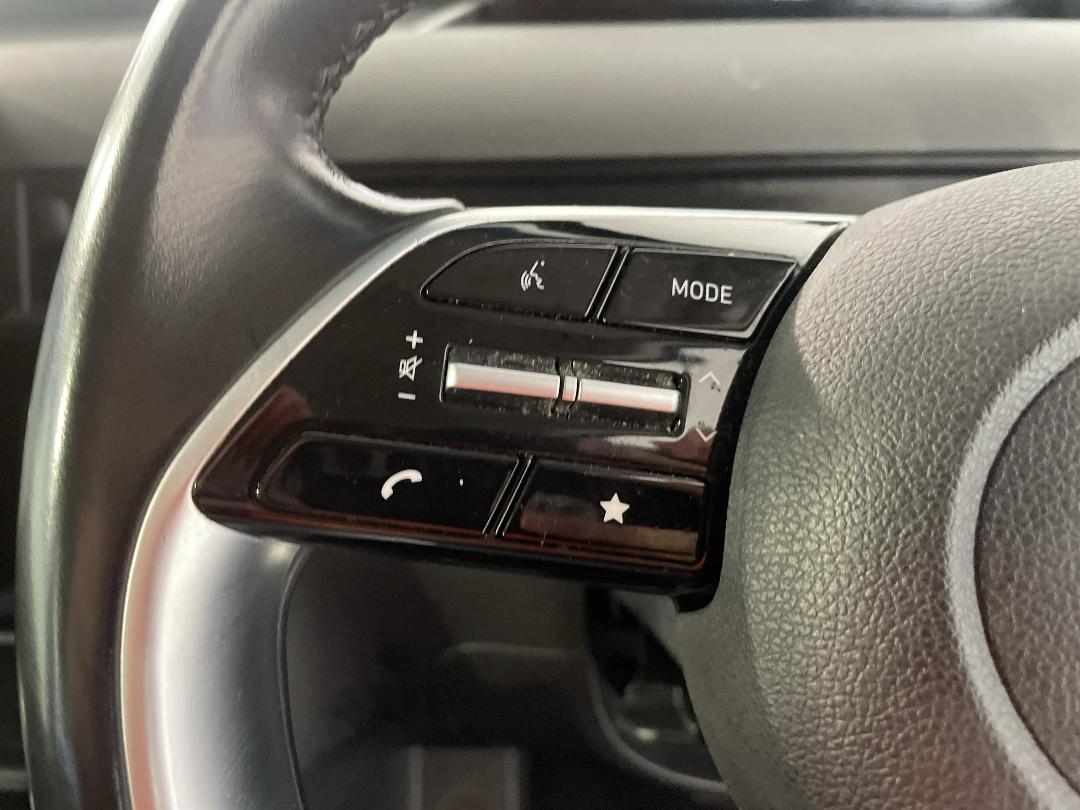 Photo '25' of Hyundai Staria