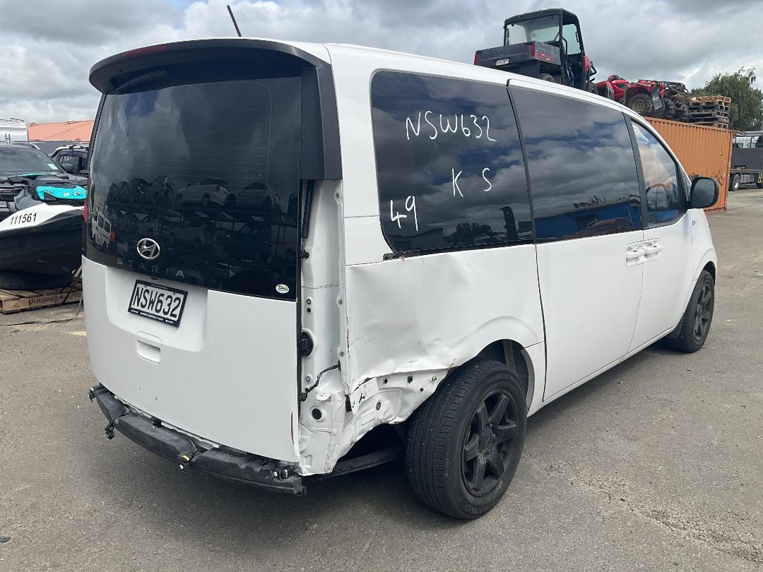 Photo '6' of Hyundai Staria Load