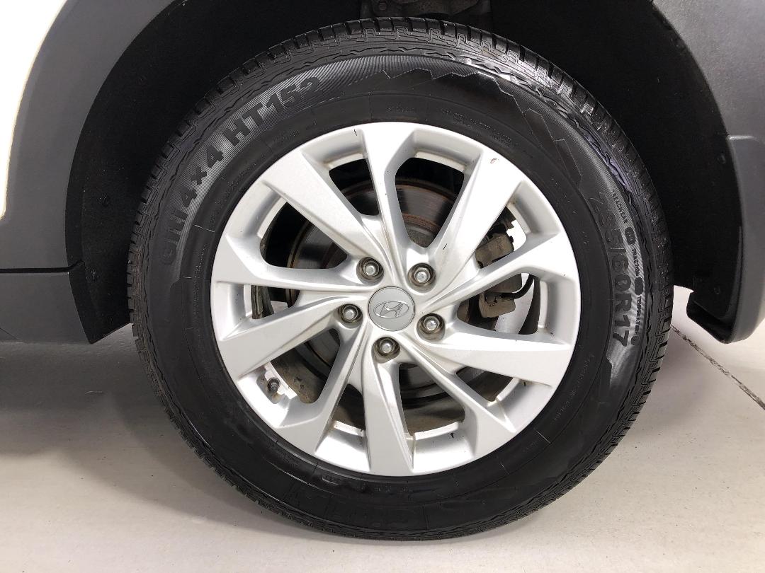 Photo '11' of Hyundai Tucson