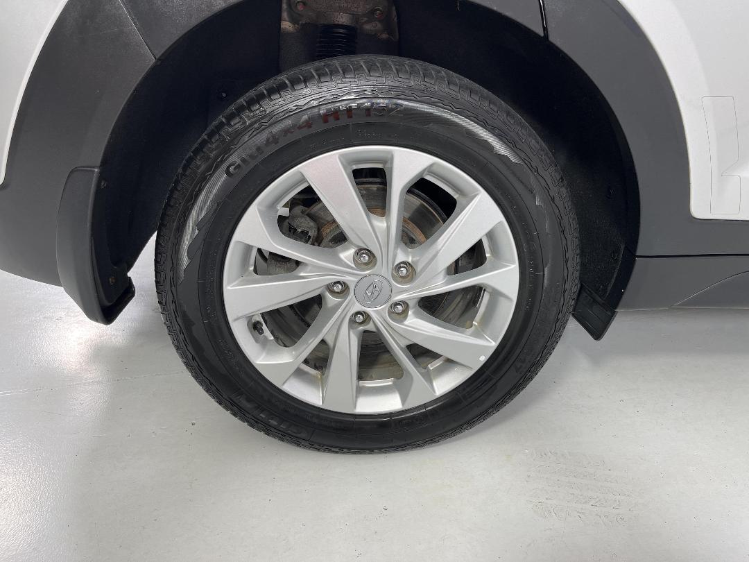 Photo '12' of Hyundai Tucson Photo '12' of Hyundai Tucson