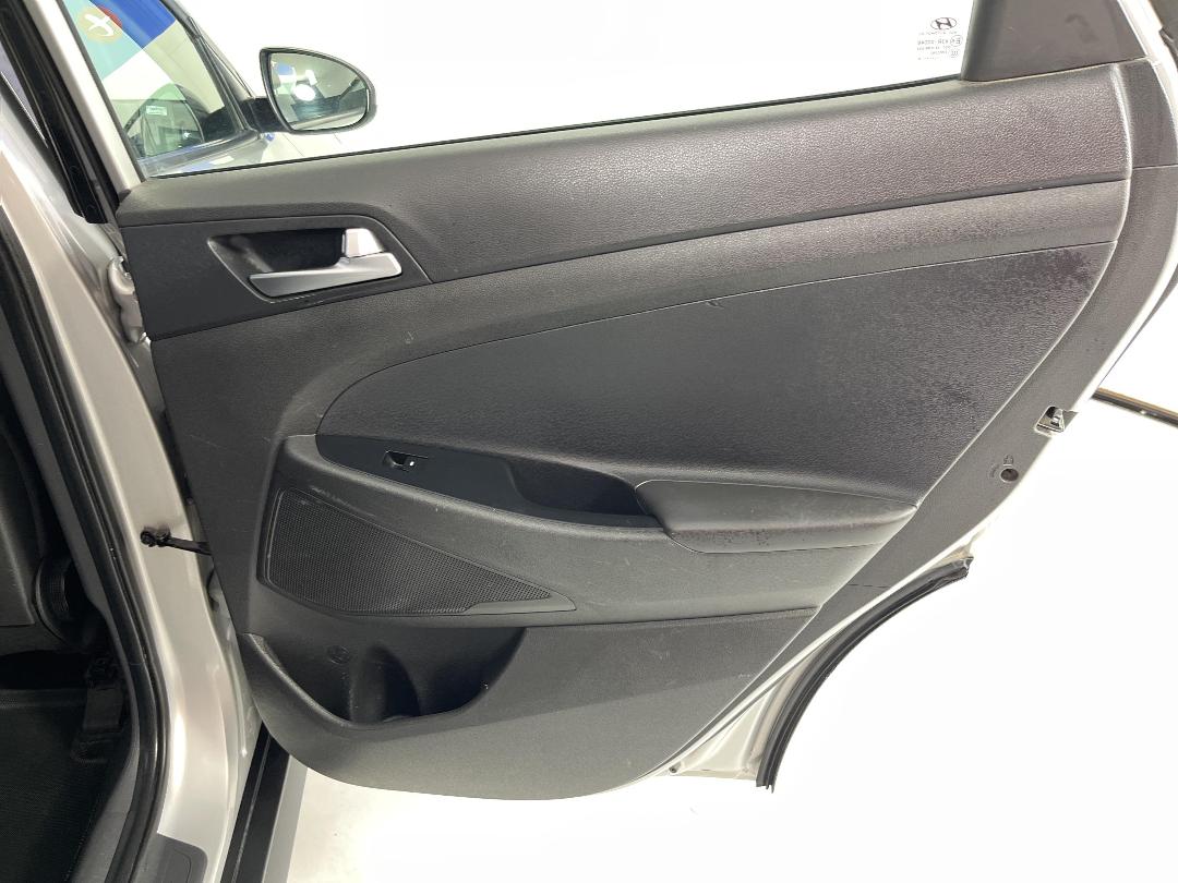 Photo '19' of Hyundai Tucson Photo '19' of Hyundai Tucson