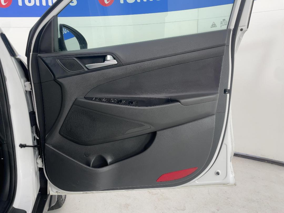 Photo '15' of Hyundai Tucson