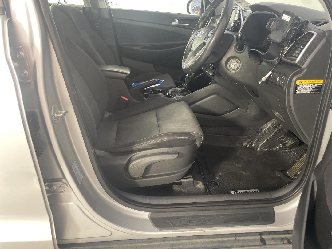 Photo '16' of Hyundai Tucson