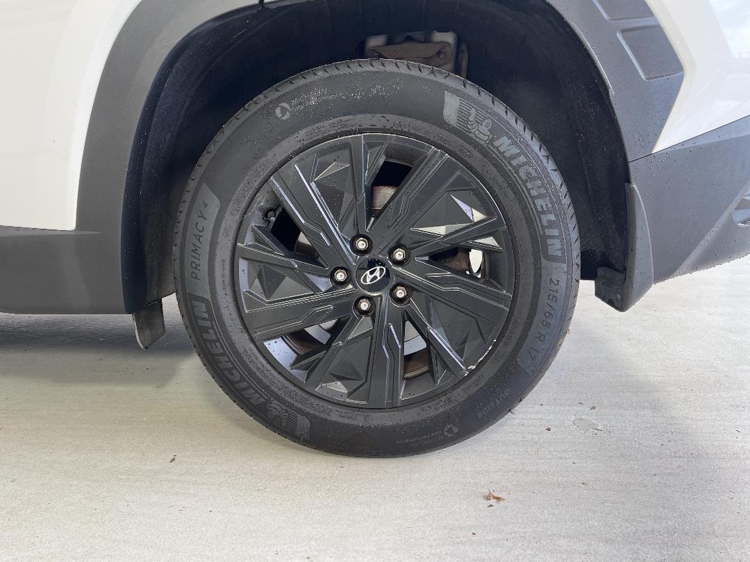 Photo '11' of Hyundai Tucson Photo '11' of Hyundai Tucson