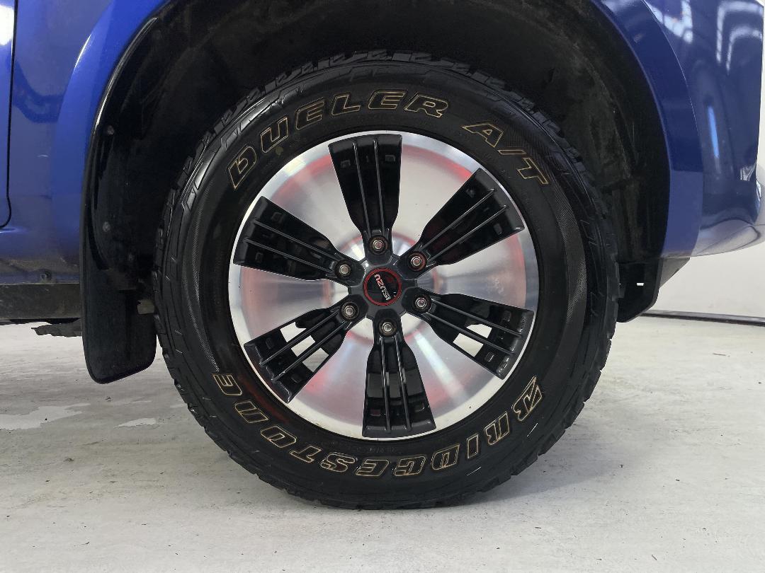 Photo '2' of Isuzu D-MAX LX Double CAB 2WD