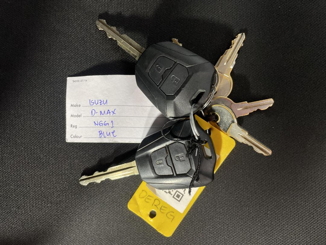 Photo '13' of Isuzu D-MAX LX Double CAB 2WD