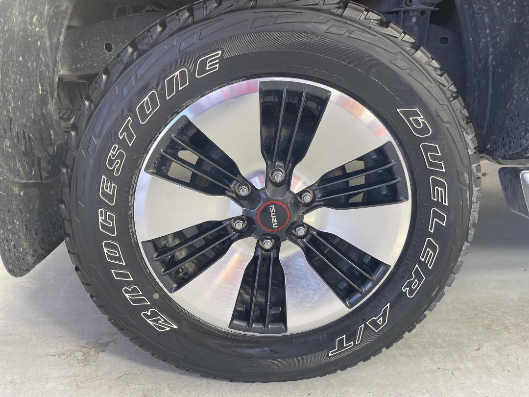 Photo '12' of Isuzu D-MAX