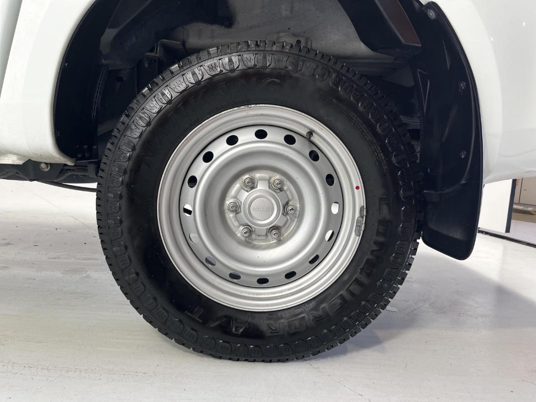 Photo '11' of Isuzu D-MAX