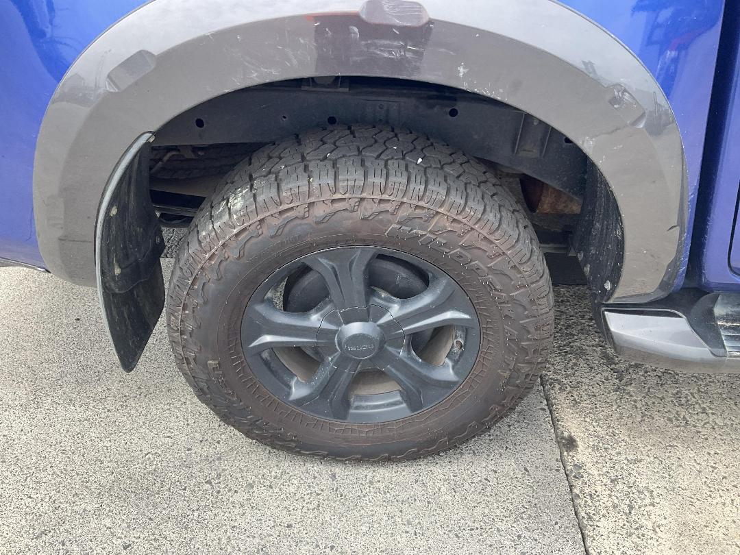 Photo '19' of Isuzu D-MAX X-Terrain Double CAB