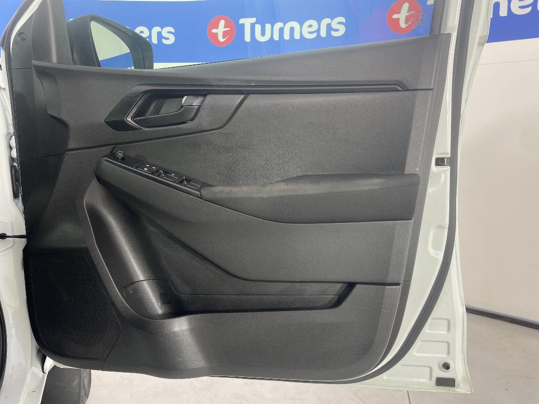 Photo '15' of Isuzu D-MAX