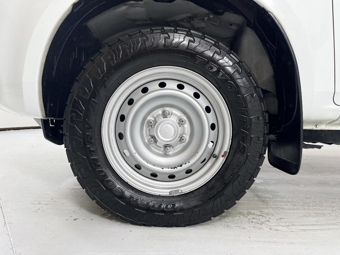 Photo '10' of Isuzu D-MAX