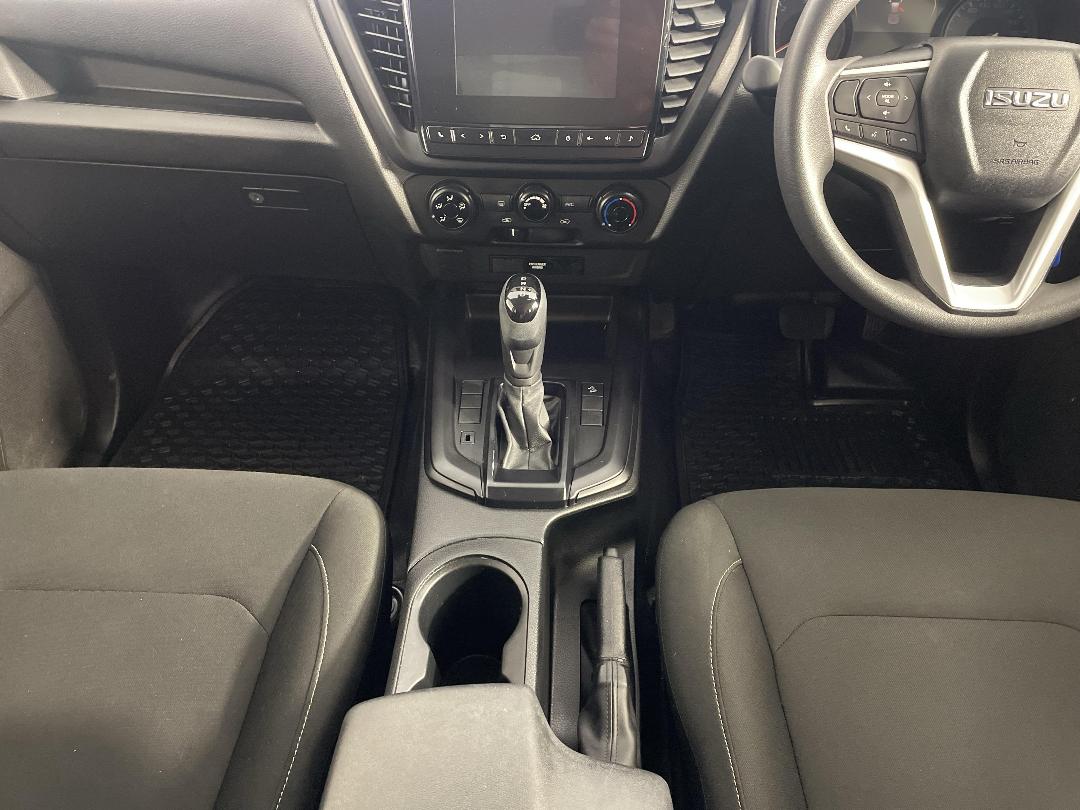 Photo '18' of Isuzu D-MAX