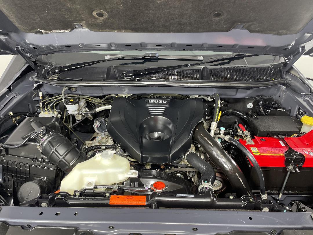 Photo '13' of Isuzu D-MAX