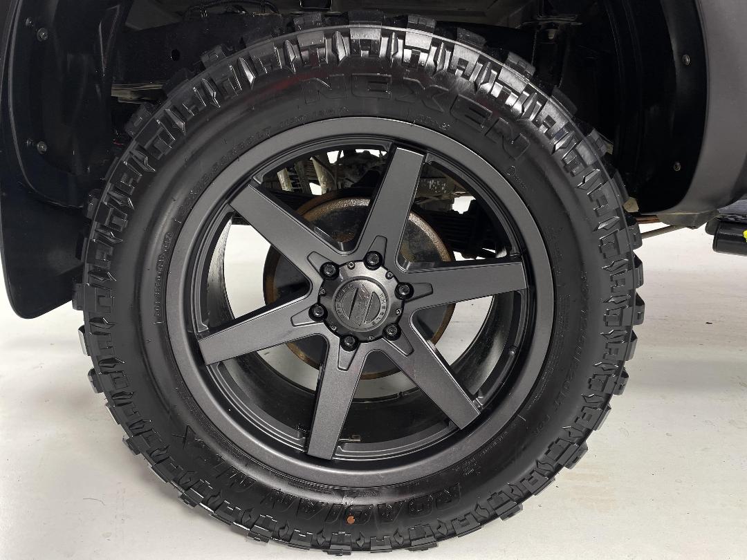 Photo '12' of Isuzu D-MAX