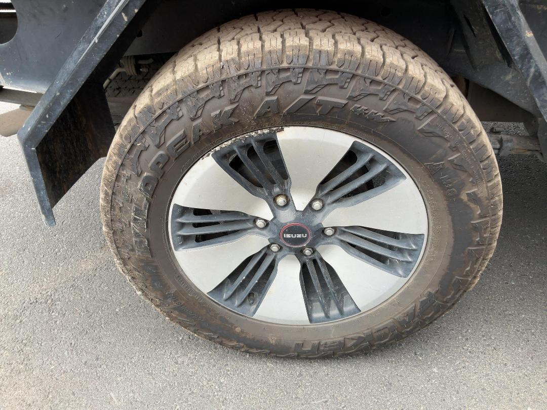 Photo '13' of Isuzu D-MAX LS Double CAB 4WD