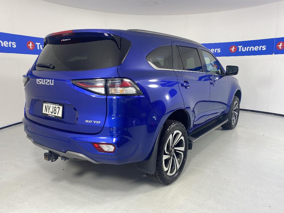 Photo '7' of Isuzu MU-X