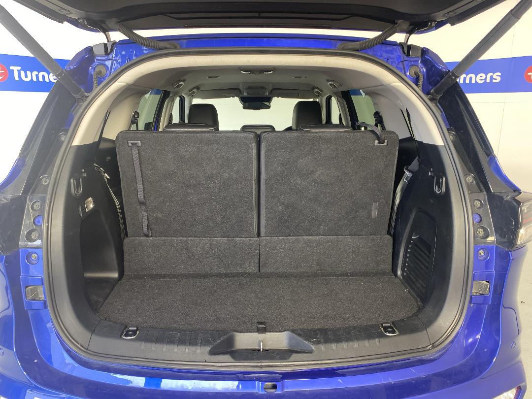 Photo '14' of Isuzu MU-X