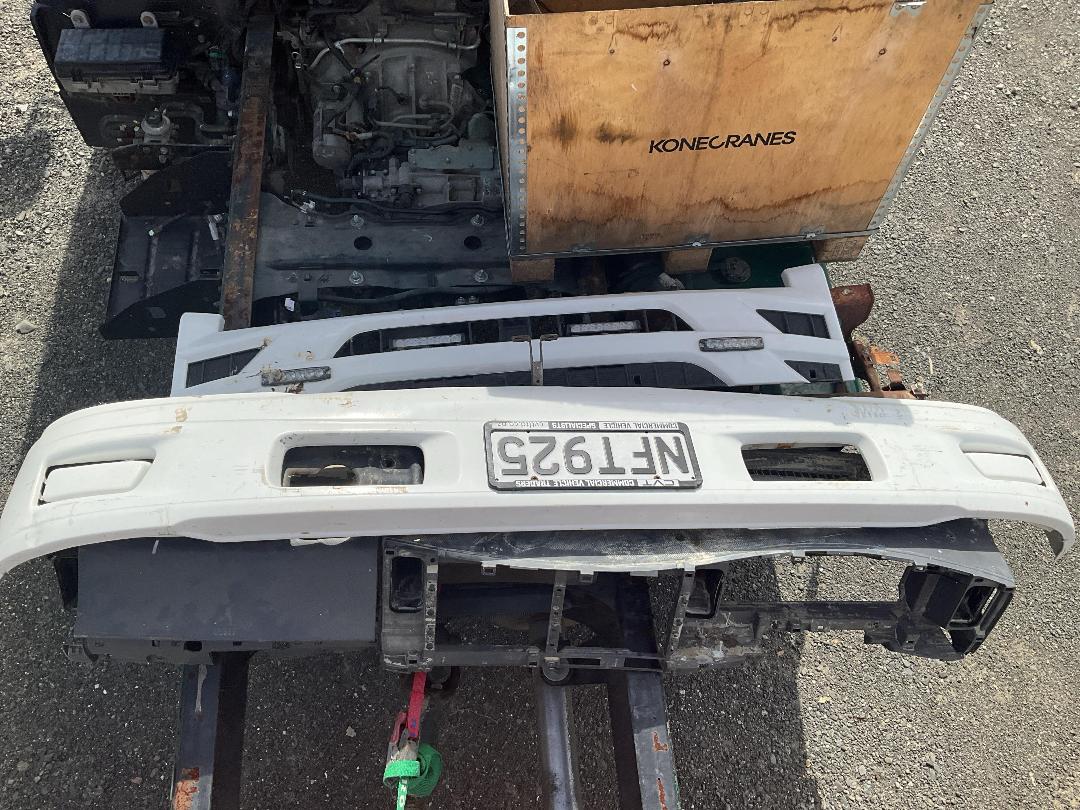 Photo '24' of Isuzu N Series NPR350 Cab Chassis