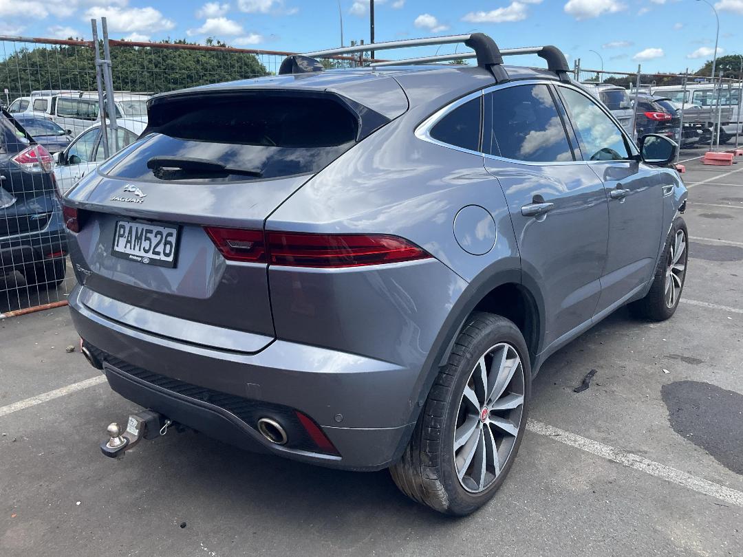 Photo '4' of Jaguar E-Pace P250 R-Dynamic SE Photo '4' of Jaguar E-Pace P250 R-Dynamic SE