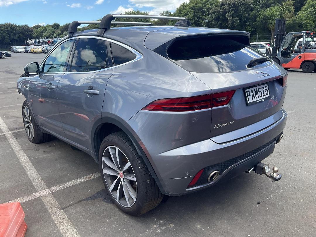 Photo '3' of Jaguar E-Pace P250 R-Dynamic SE Photo '3' of Jaguar E-Pace P250 R-Dynamic SE