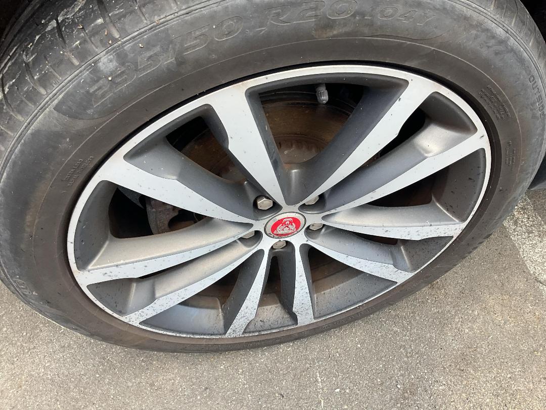 Photo '5' of Jaguar E-Pace P250 R-Dynamic SE Photo '5' of Jaguar E-Pace P250 R-Dynamic SE