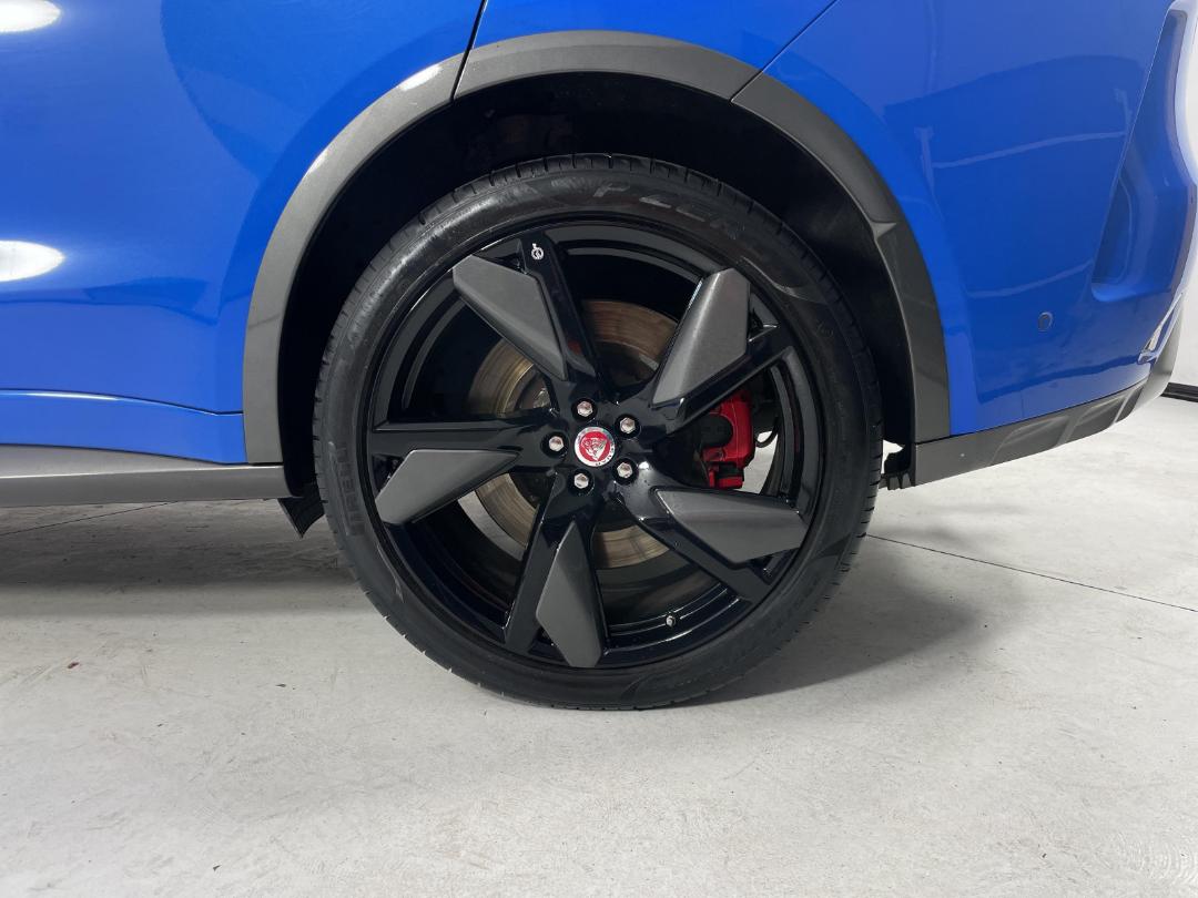 Photo '11' of Jaguar F-Pace