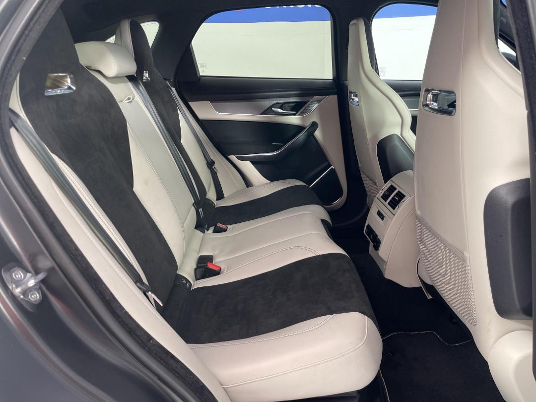 Photo '20' of Jaguar F-Pace