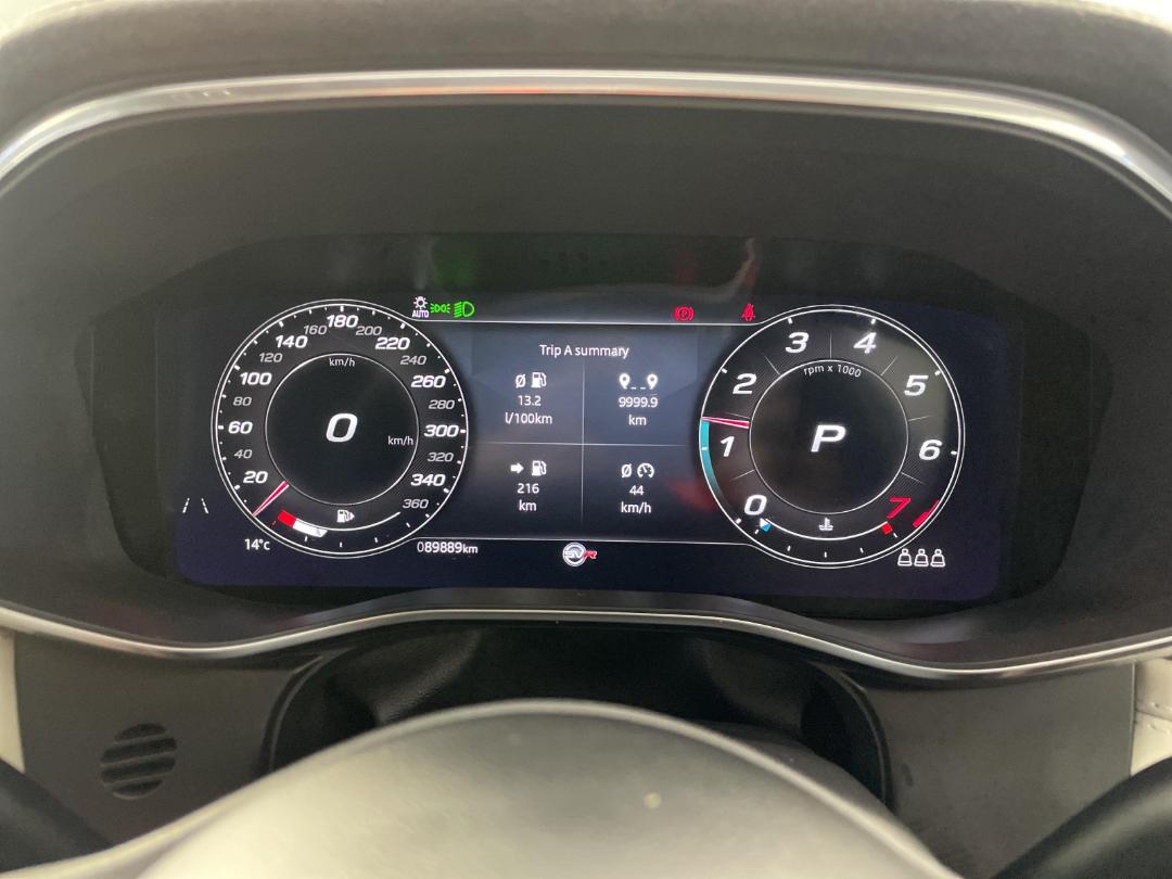 Photo '21' of Jaguar F-Pace