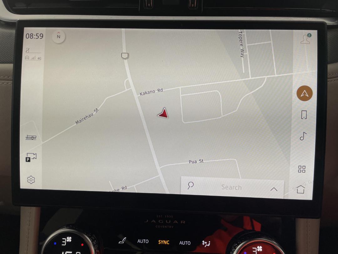 Photo '25' of Jaguar F-Pace