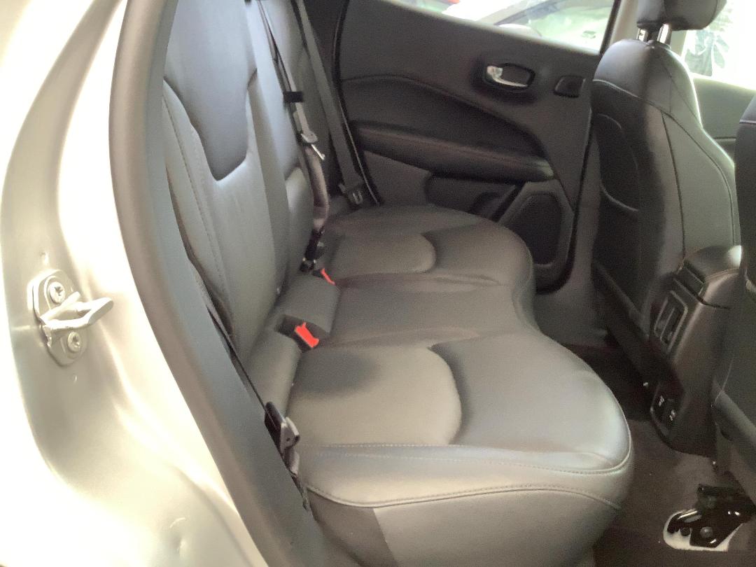 Photo '8' of Jeep Compass Limited