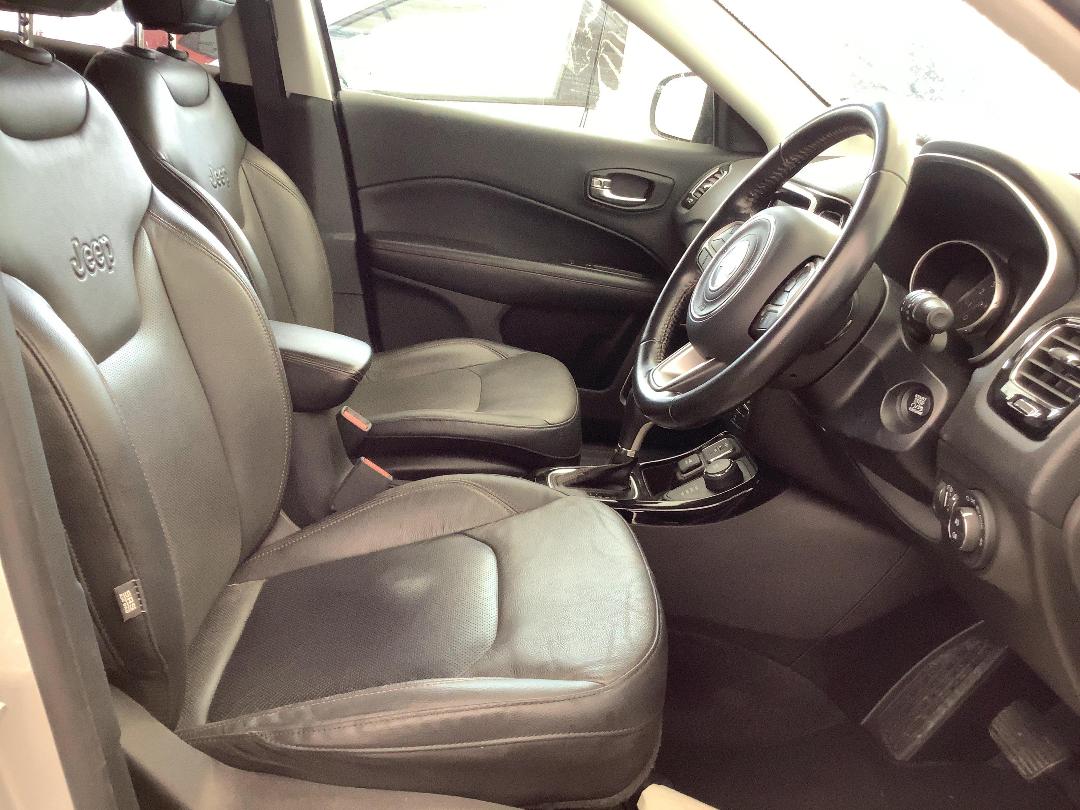 Photo '9' of Jeep Compass Limited