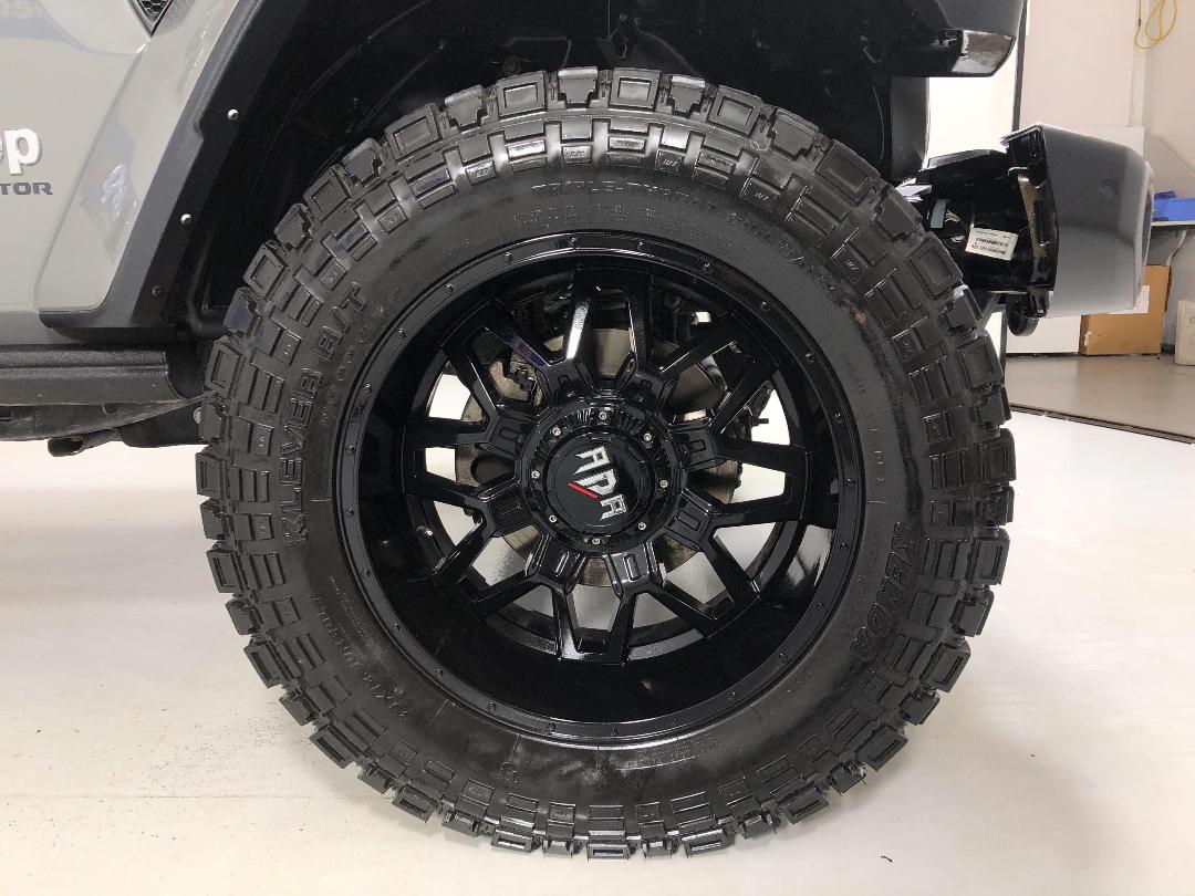 Photo '9' of Jeep Gladiator