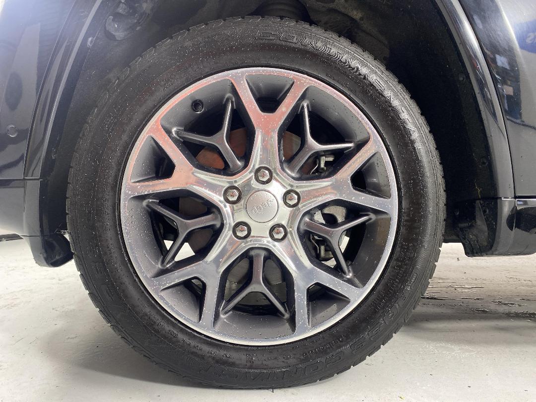 Photo '10' of Jeep Grand Cherokee