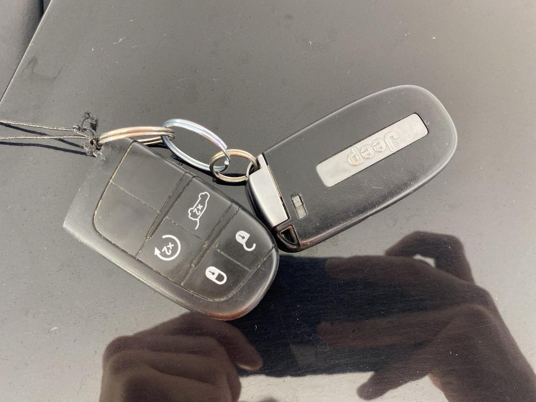 Photo '22' of Jeep Grand Cherokee