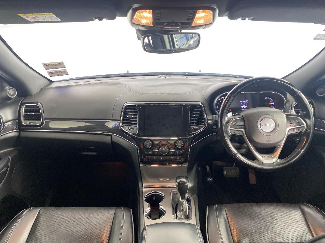 Photo '17' of Jeep Grand Cherokee