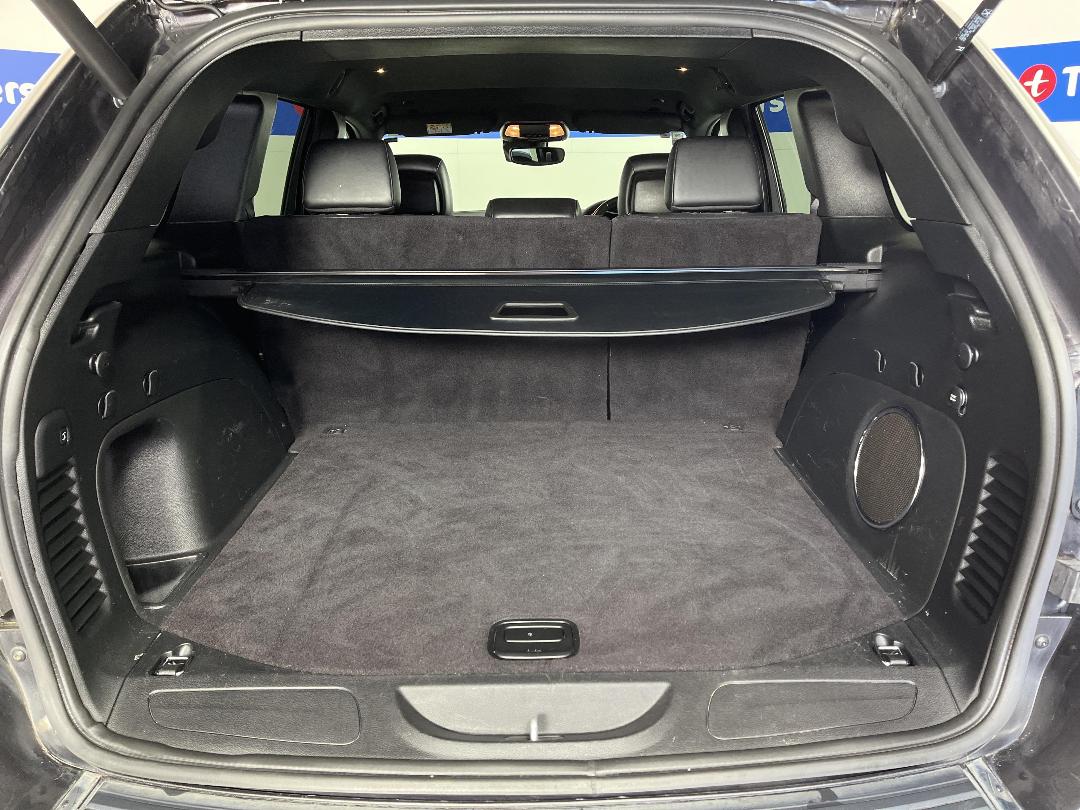 Photo '14' of Jeep Grand Cherokee