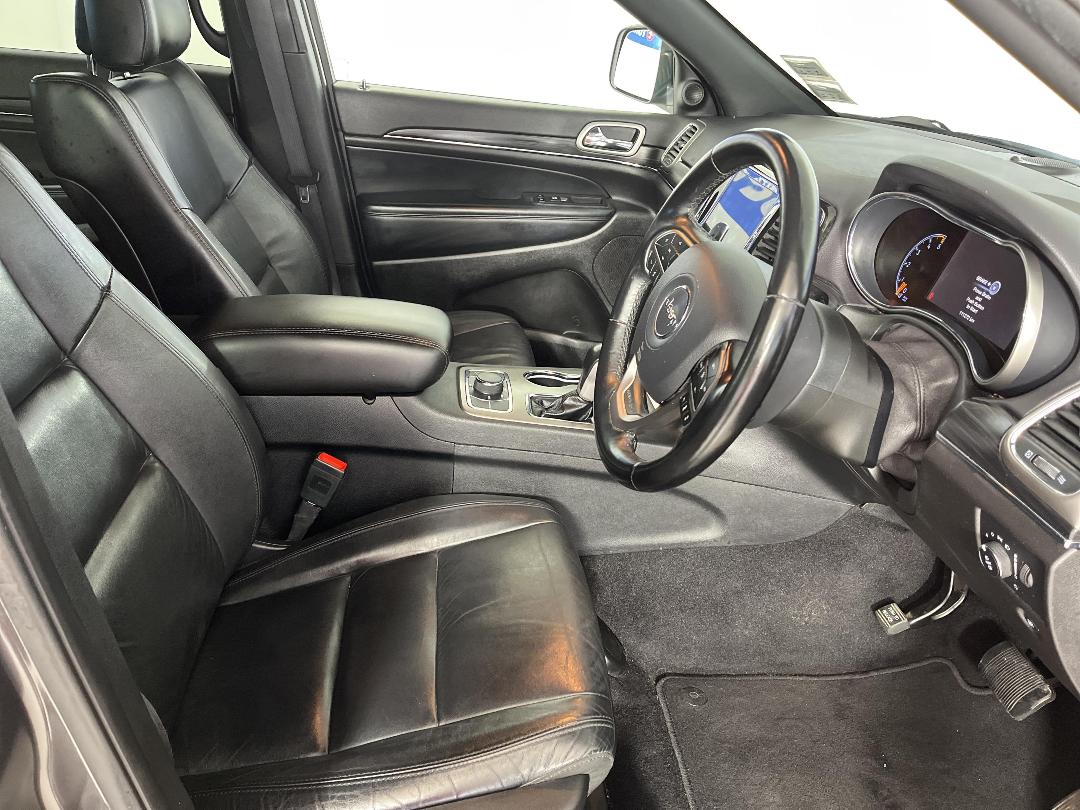 Photo '16' of Jeep Grand Cherokee