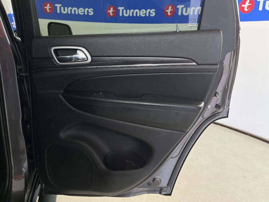 Photo '19' of Jeep Grand Cherokee